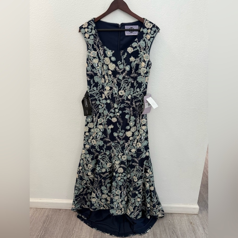NWT JS Collections Elegant Navy Floral Maxi Dress size 6 - Picture 4 of 6